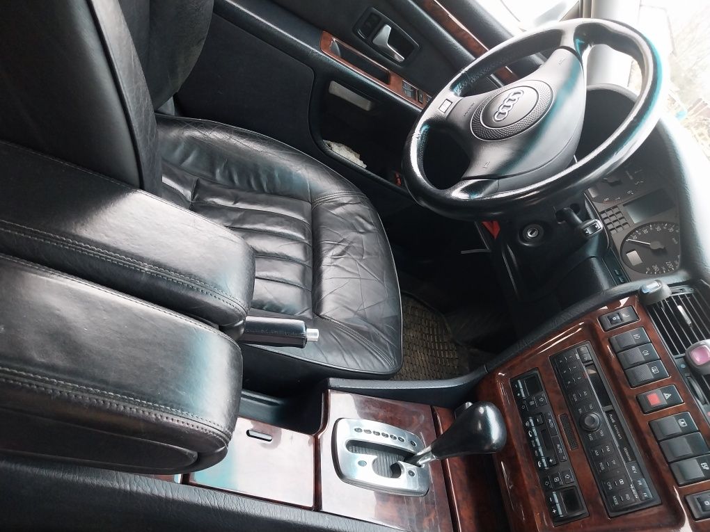 Audi A8/S8/D2  4.2 Quattro benzyna 1998r.doinwestowane