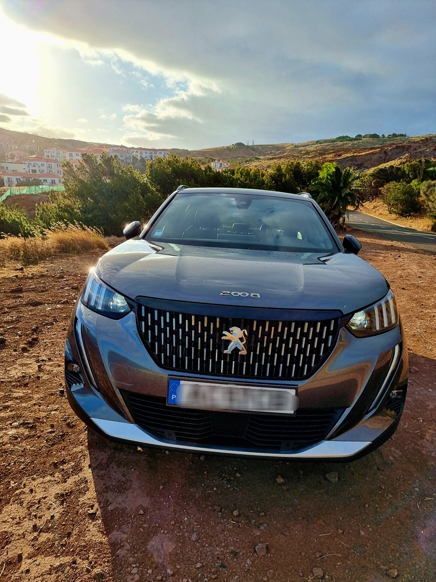 Peugeot 2008 1.5 blue hdi gasoleo Versão GT Line