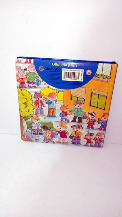 A escola - Olha pela Janela