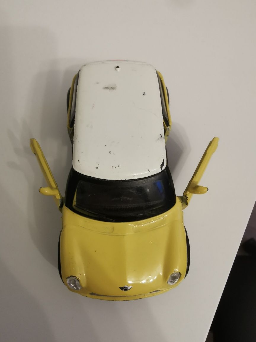 Maisto Model Autko Mini Cooper skala 1/36