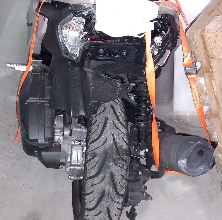 Yamanha tryciti 125 sinistrada