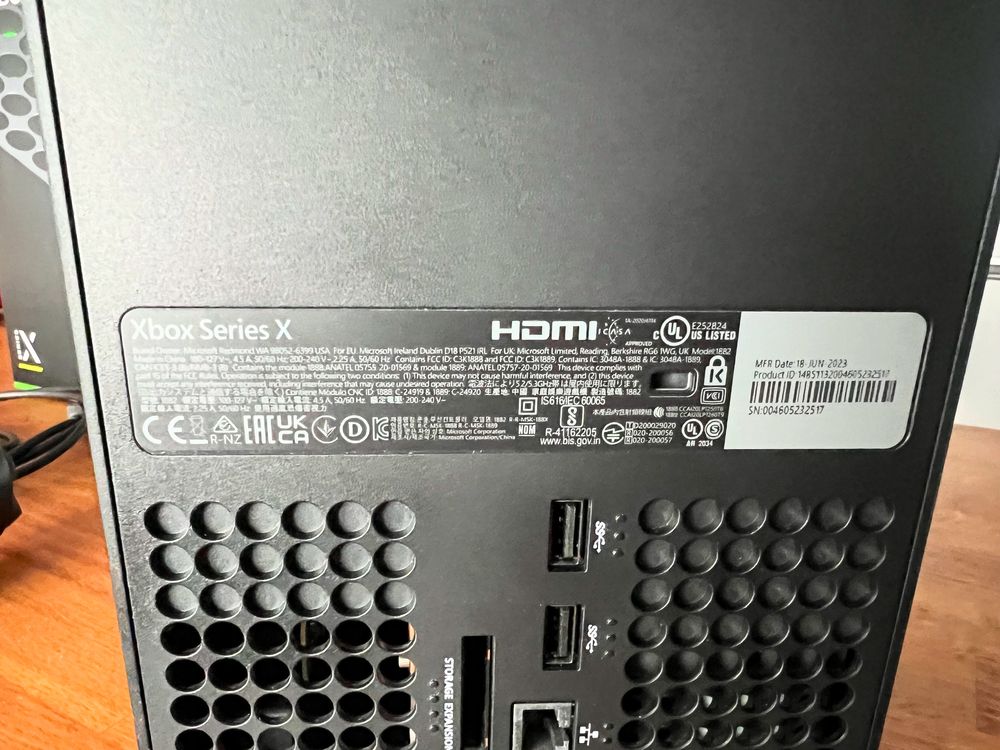 Konsola XBOX SERIES X 1 TB Gwarancja