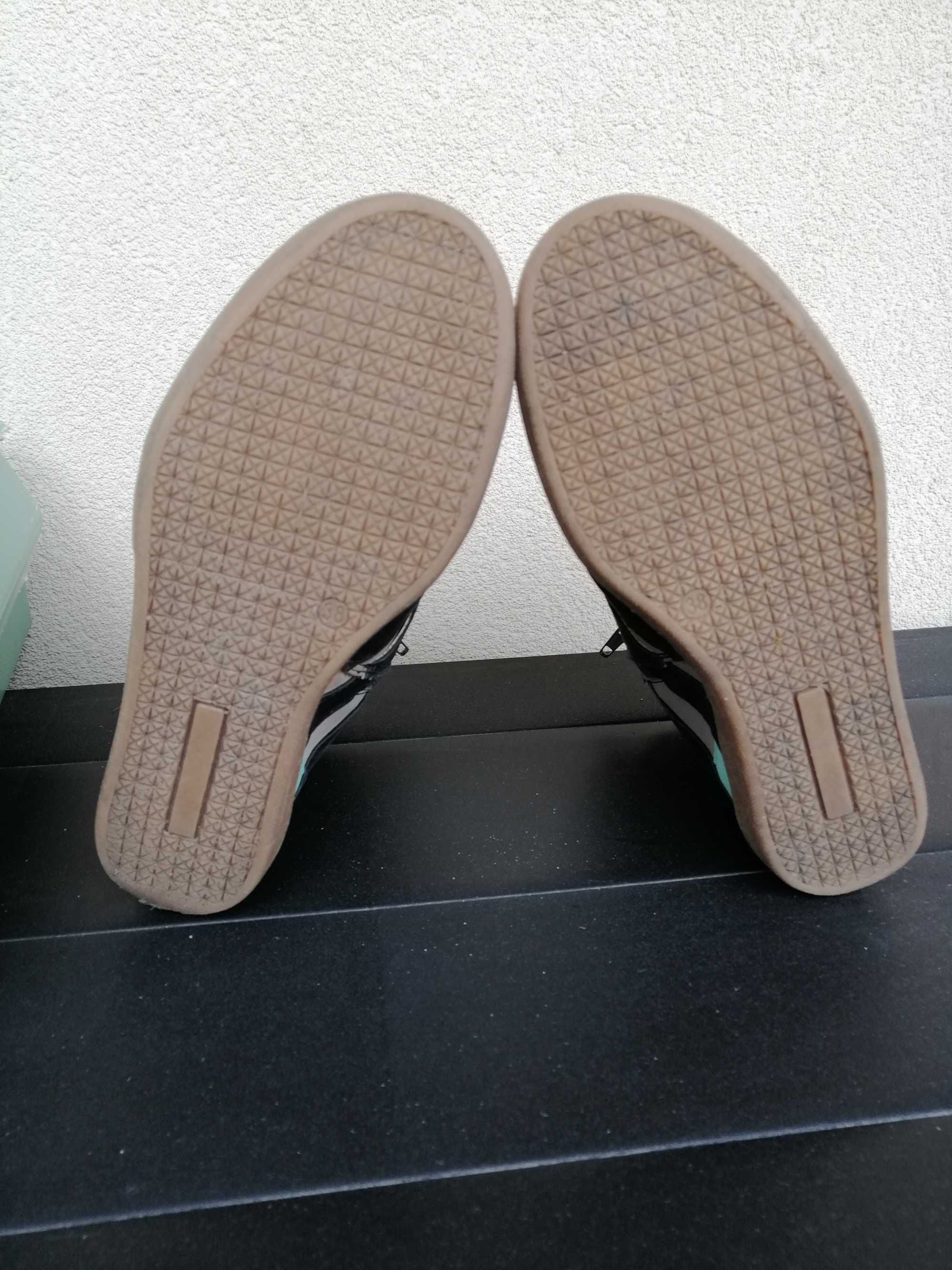 Buty Zign 38 skórzane, bardzo wygodna koturna