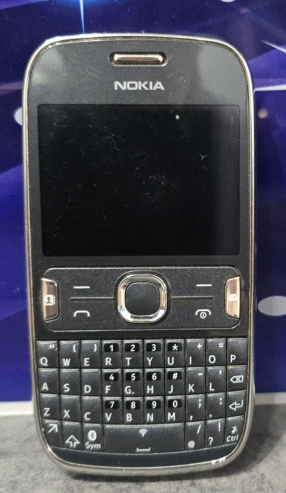 Nokia 302 qwerty w dobrym stanie