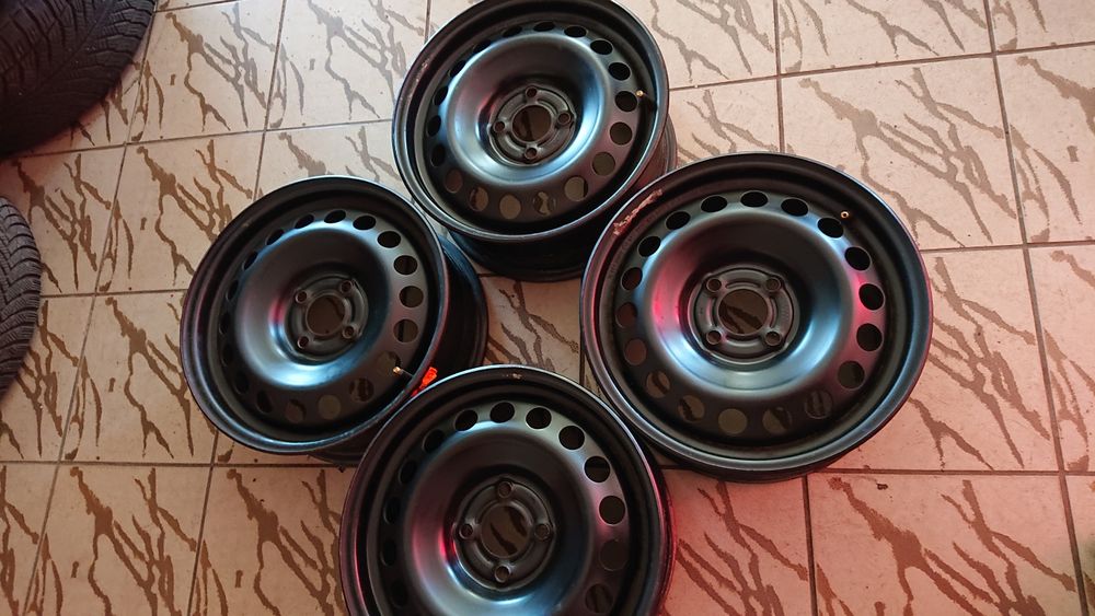 27). Dacia 6J15 ET 40 4x100x60