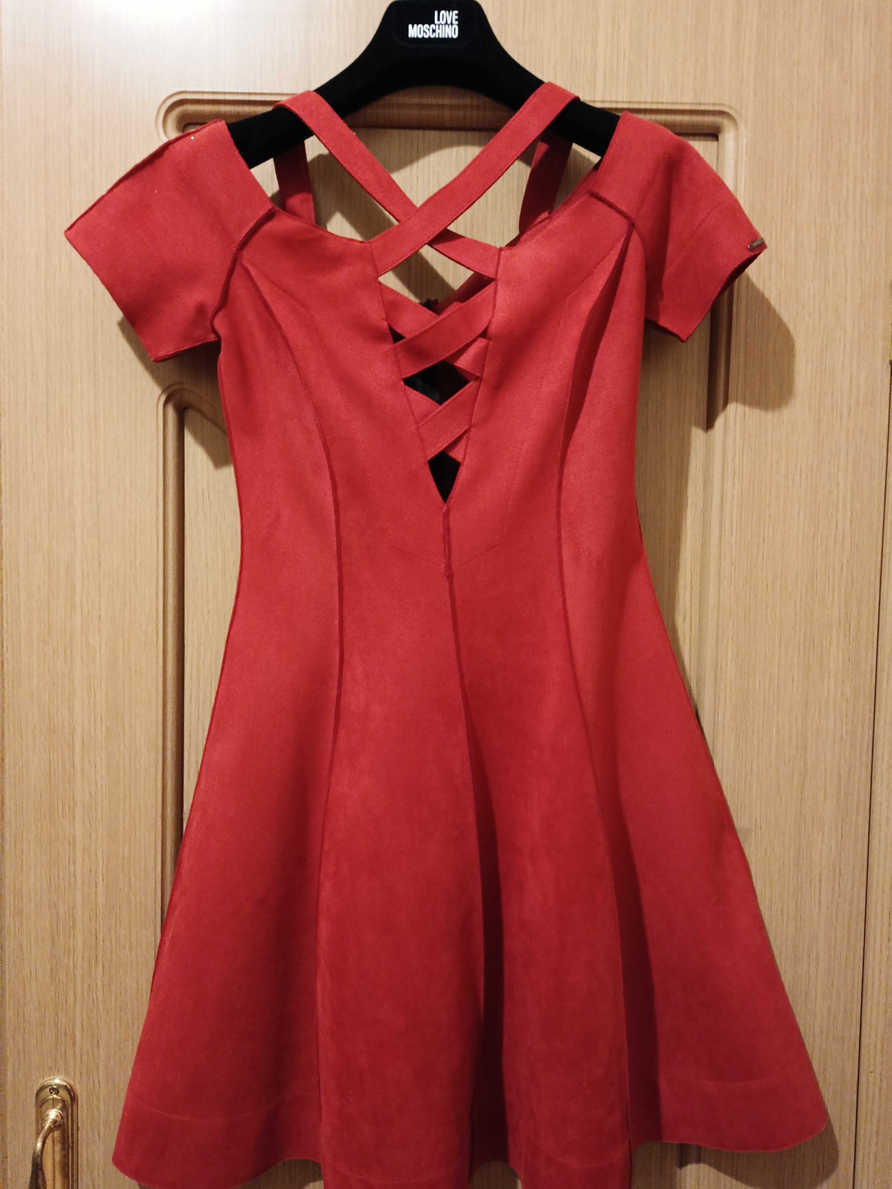 Червона сукня "Роliit"