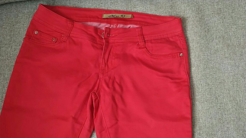 Стильні жіночі джинси