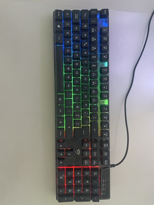 Teclado gtx835 rgb