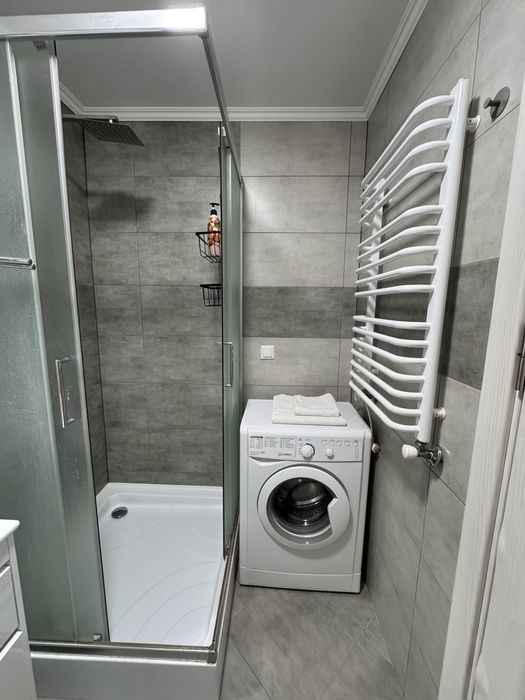 Подобово Чернівці квартира в новобудові біля ТЦ «Майдан».