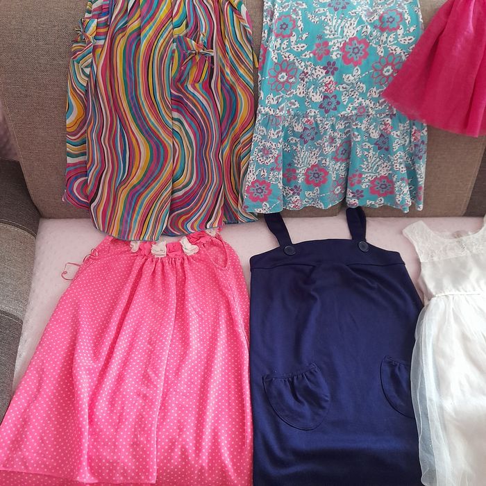 Sukienka 122. Paka ubrań