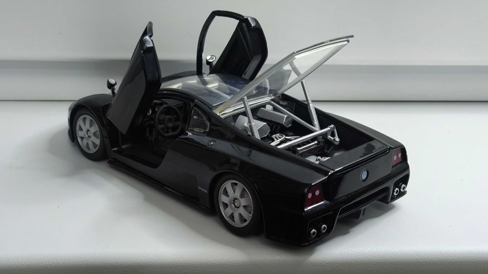 Модель, машинка Volkswagen Nardo W12 Show Car 1.24 Motormax