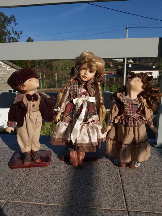 Bonecas de porcelana