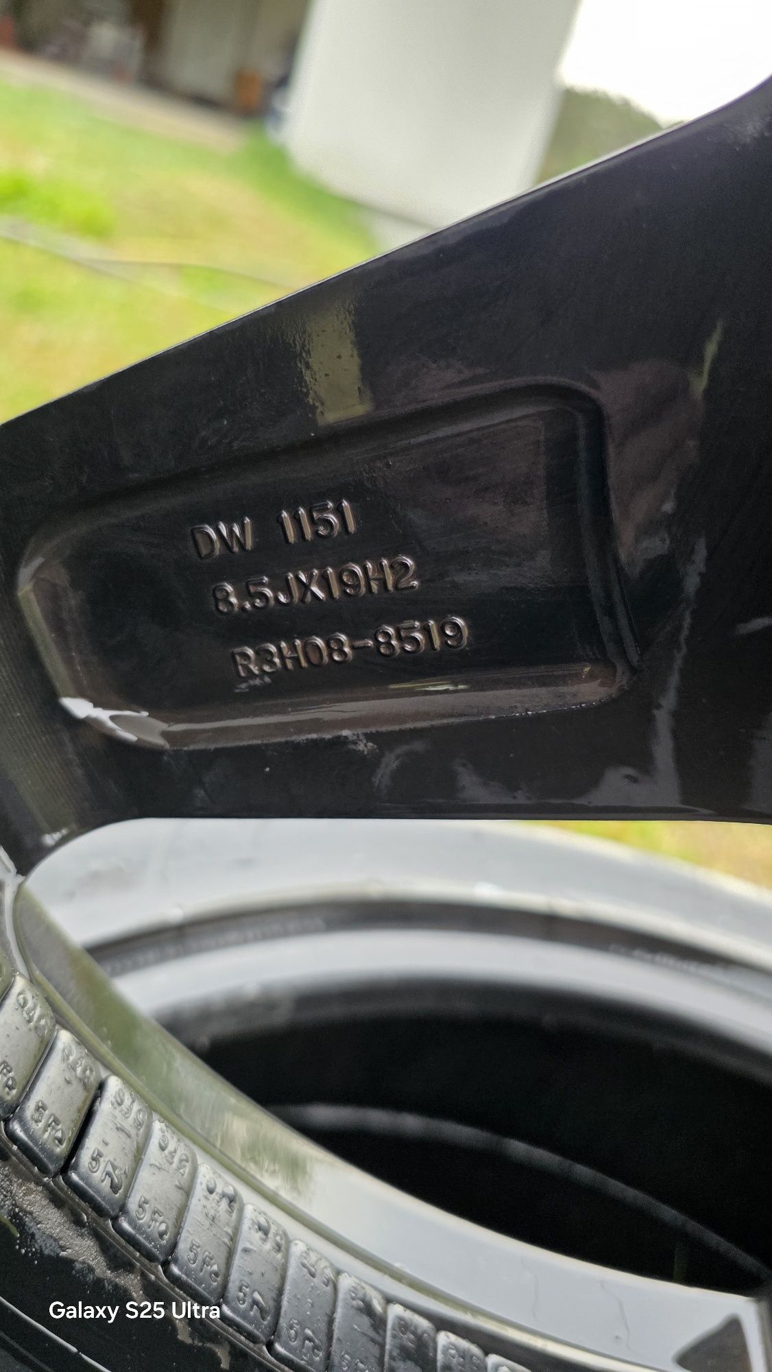 Felgi aluminiowe R3 19' 5x112 z oponami Michellin