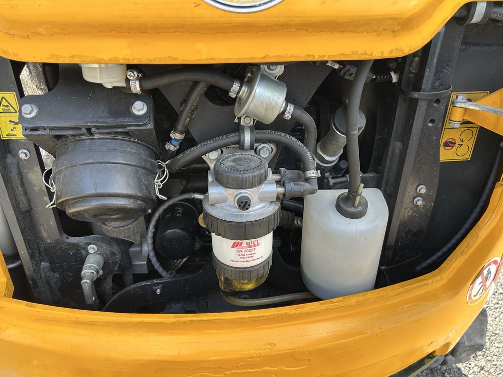 Sprzedam minikoparkę JCB 19c1 2020rok