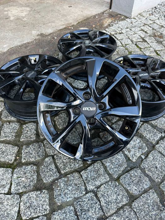 Felgi Aluminiowe 15 Yaris Baleno Rio C1 Mazda 2 4x100 ET40 Aygo