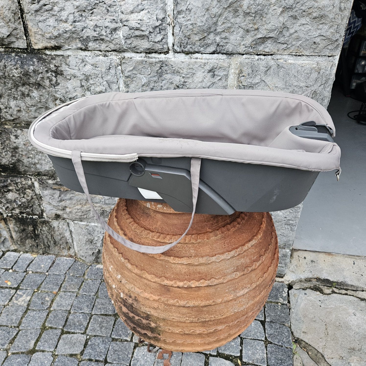 Carrinho Bebé e Alcofa Stokke Xplory