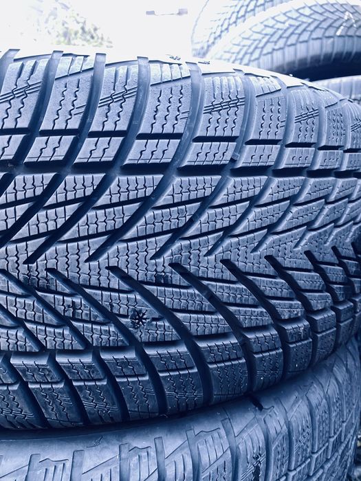 235 50 19 Goodyear Perfomance 3 90% 2024