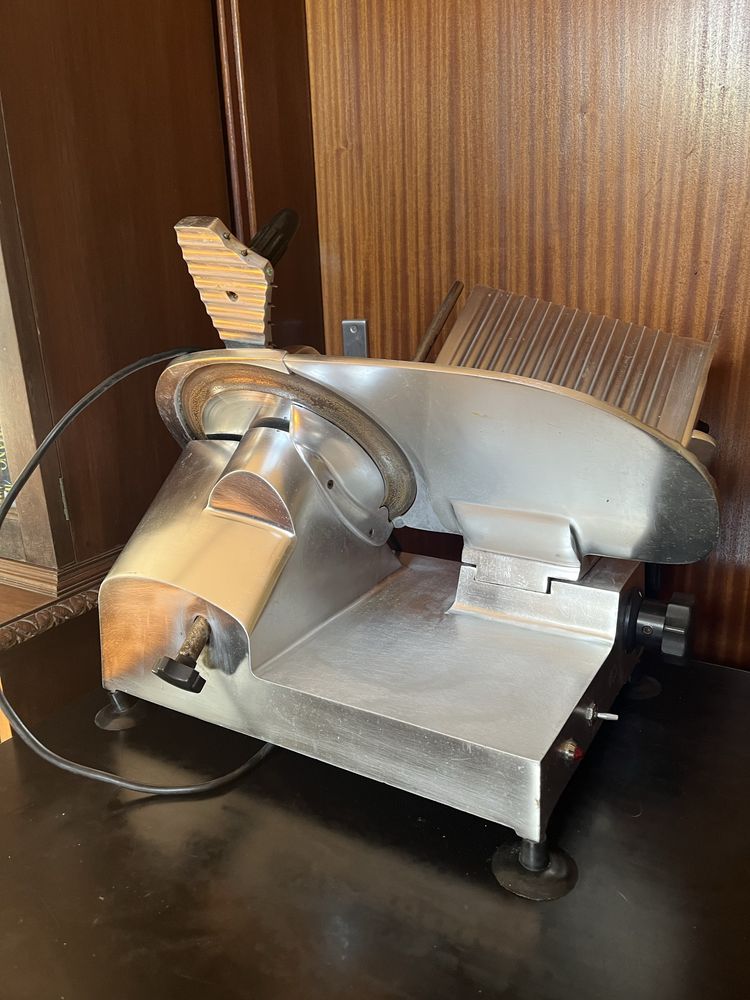 Cortador Fiambre e Queijo Industrial