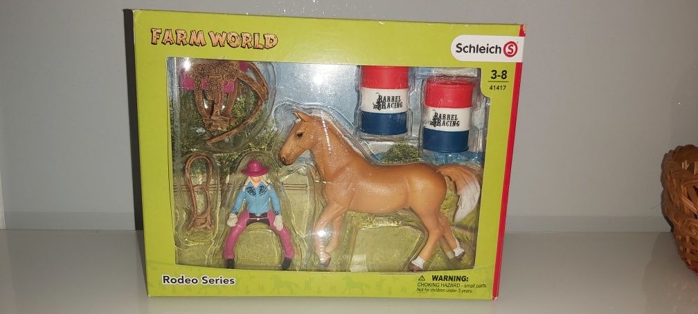 Schleich 41417 Kowbojka w wyścigu przez beczki