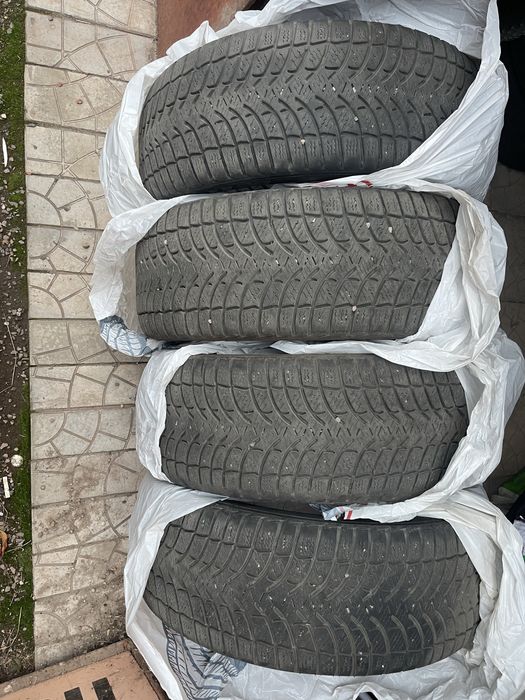 Targum 215/55 r17 зимова резина