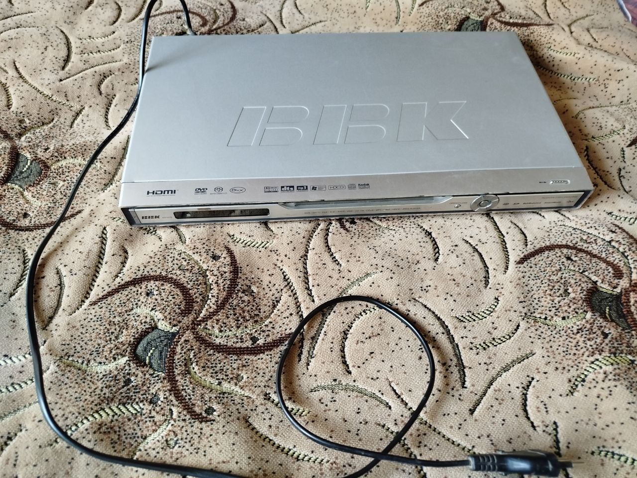 DVD плеєр BBK DV138SI