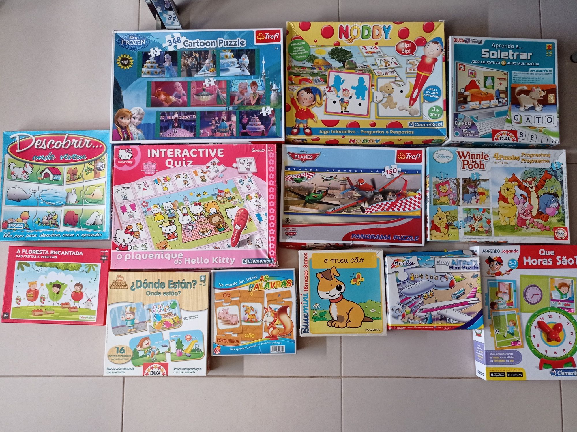 Lote brinquedos livros e puzzles