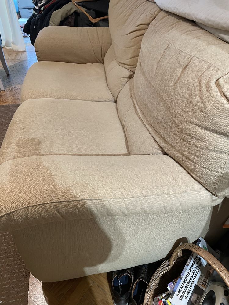 Sofa 2 lugares beje