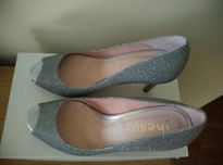 Sapatos cerimónia prateados NOVOS