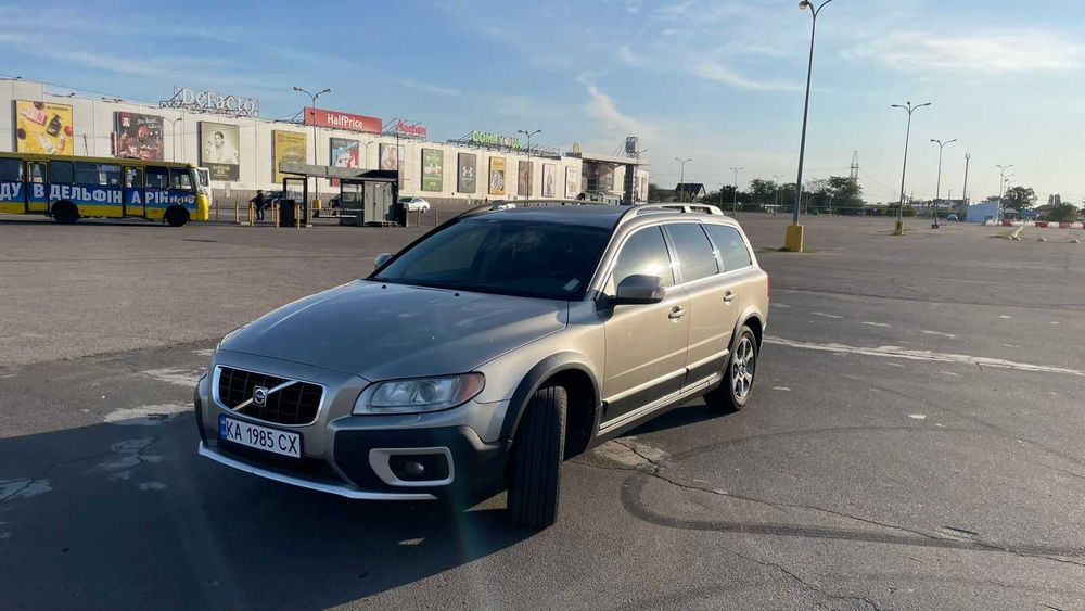 Продам Volvo XC70 2008