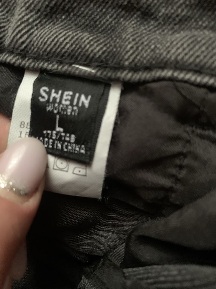 Круті широкі ддинси SHEIN