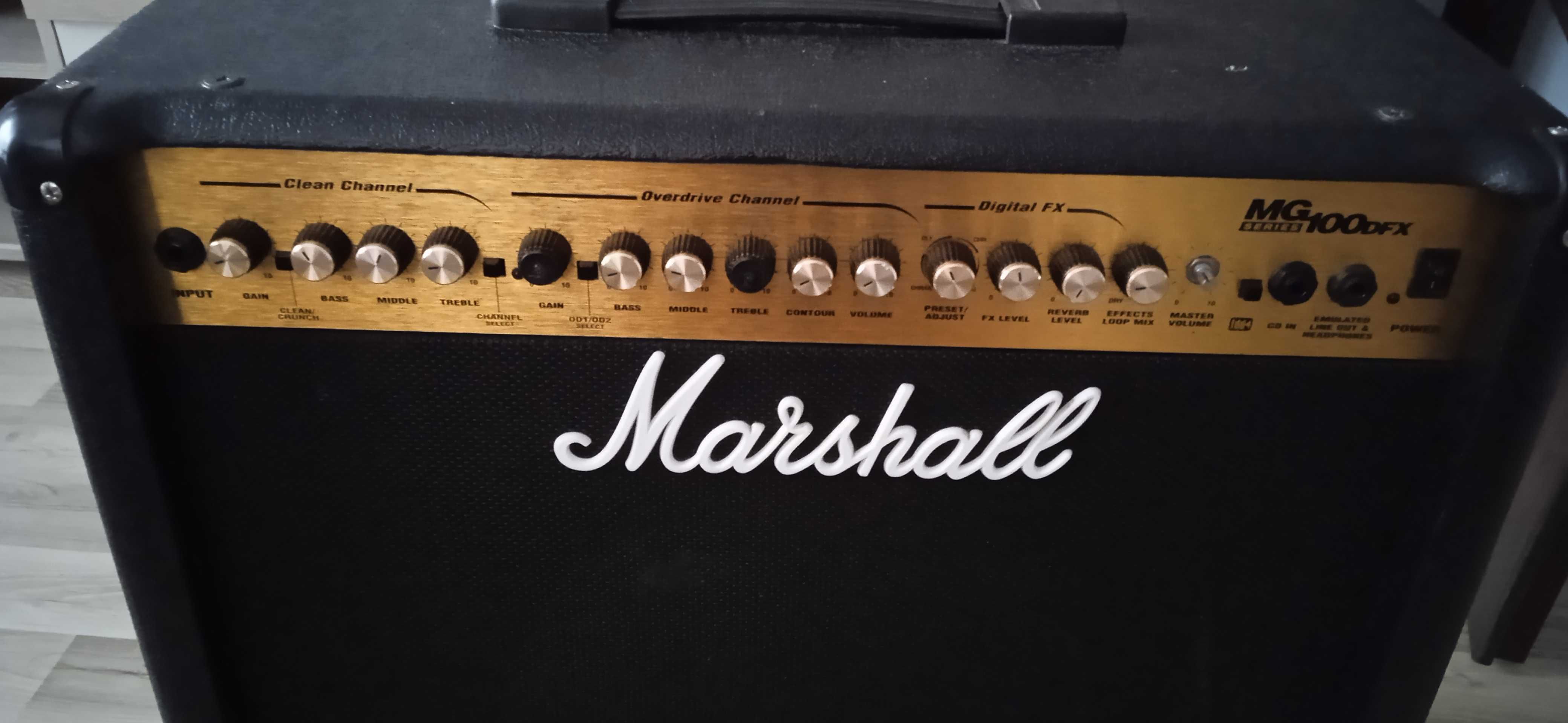 Marshall MG100HDFX  + footswitch