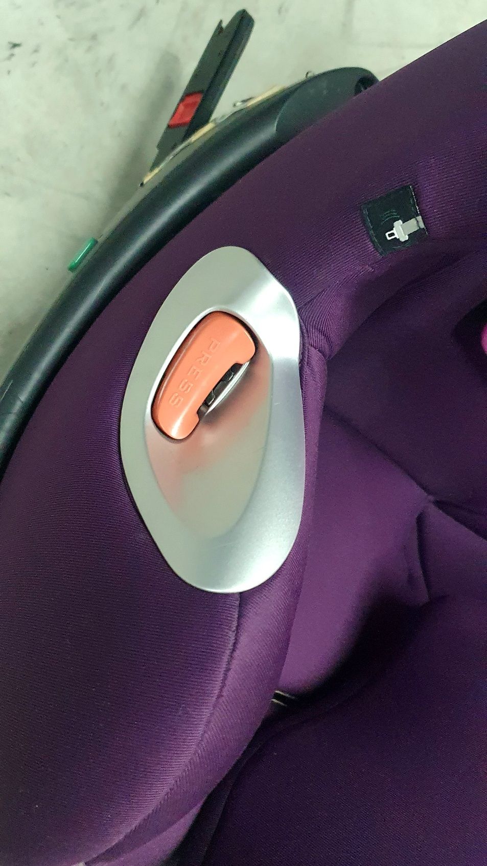 Cadeira Auto Cybex Sirona i-Size Platinum com isofix.