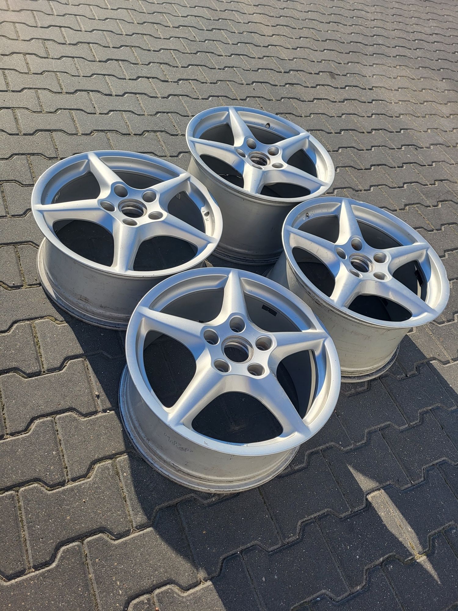 Felga 18" kolo Porsche 911 997 tyl tylna tylne pojedyncza Carrera 10j