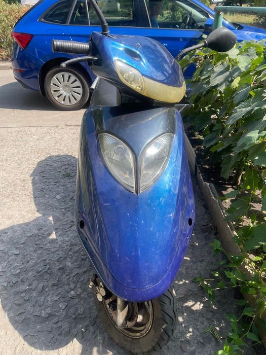 Скутер Defiant apollo