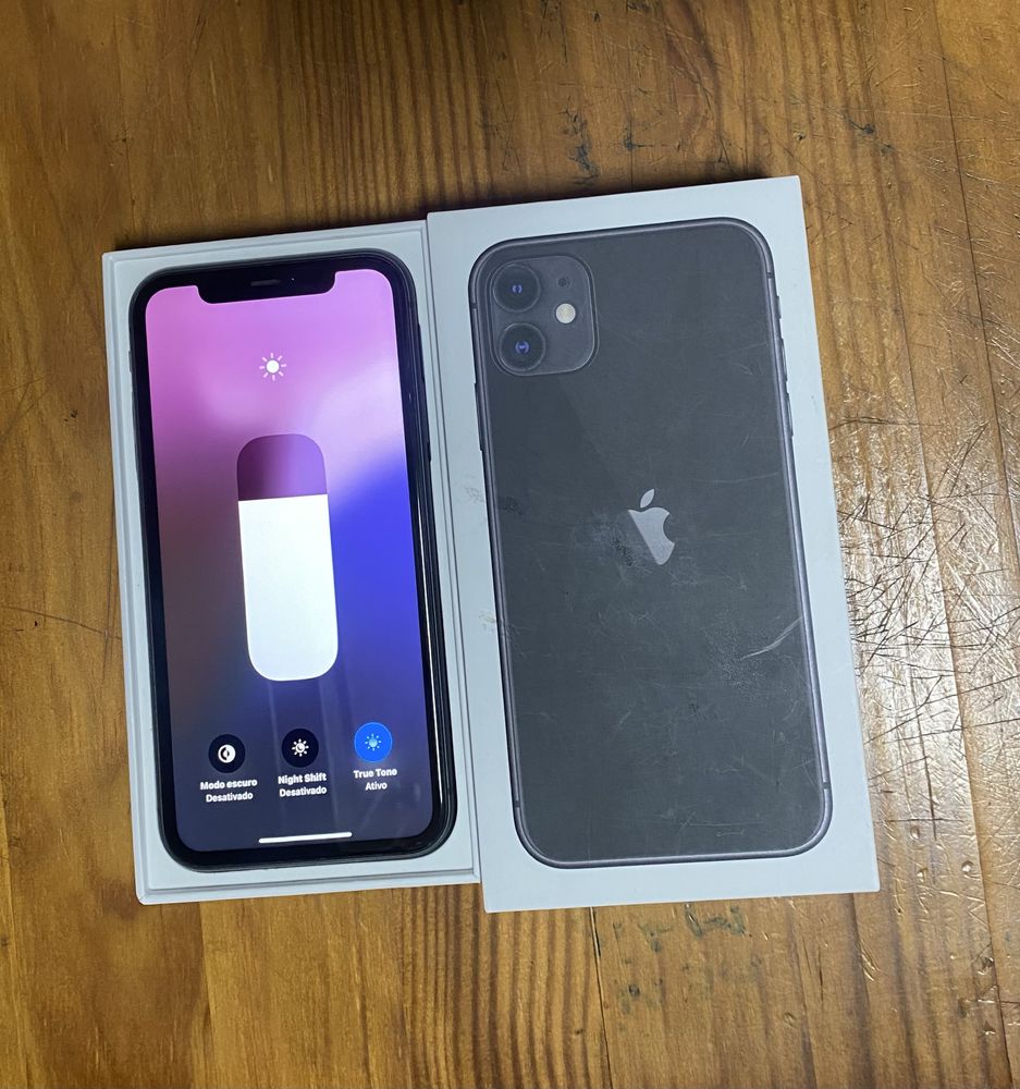 iPhone 11 semi-novo