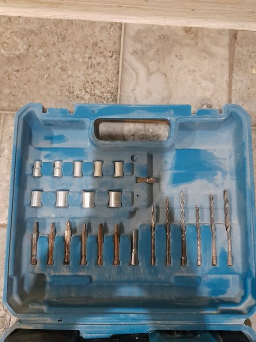 Продам инсирумент шуруповерт.