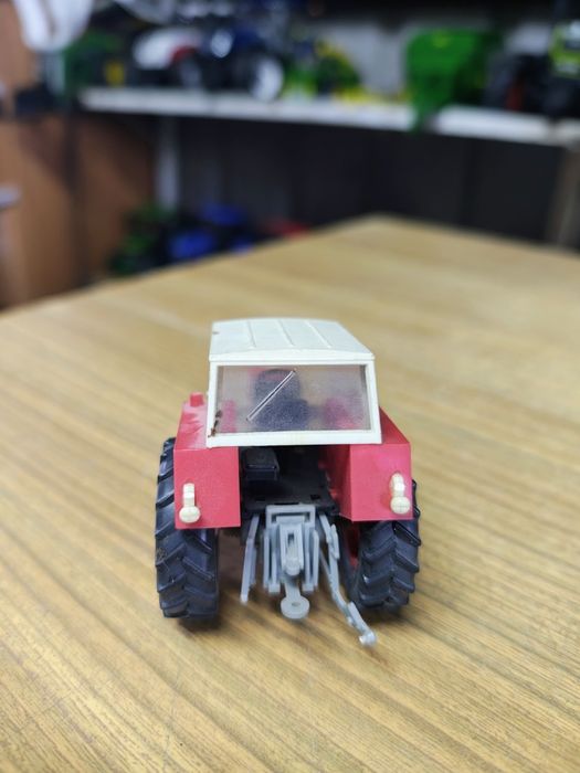 Traktor Zetor crystal