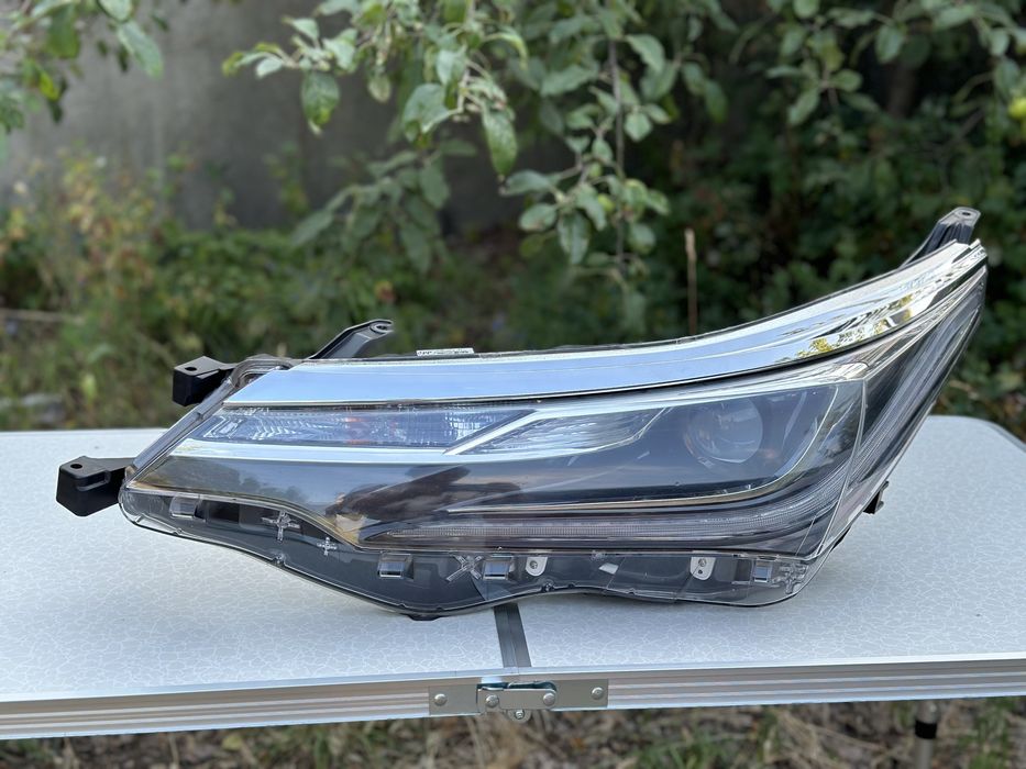 Фара toyota corolla 2016-19р ліва Full LED оригінал б/у