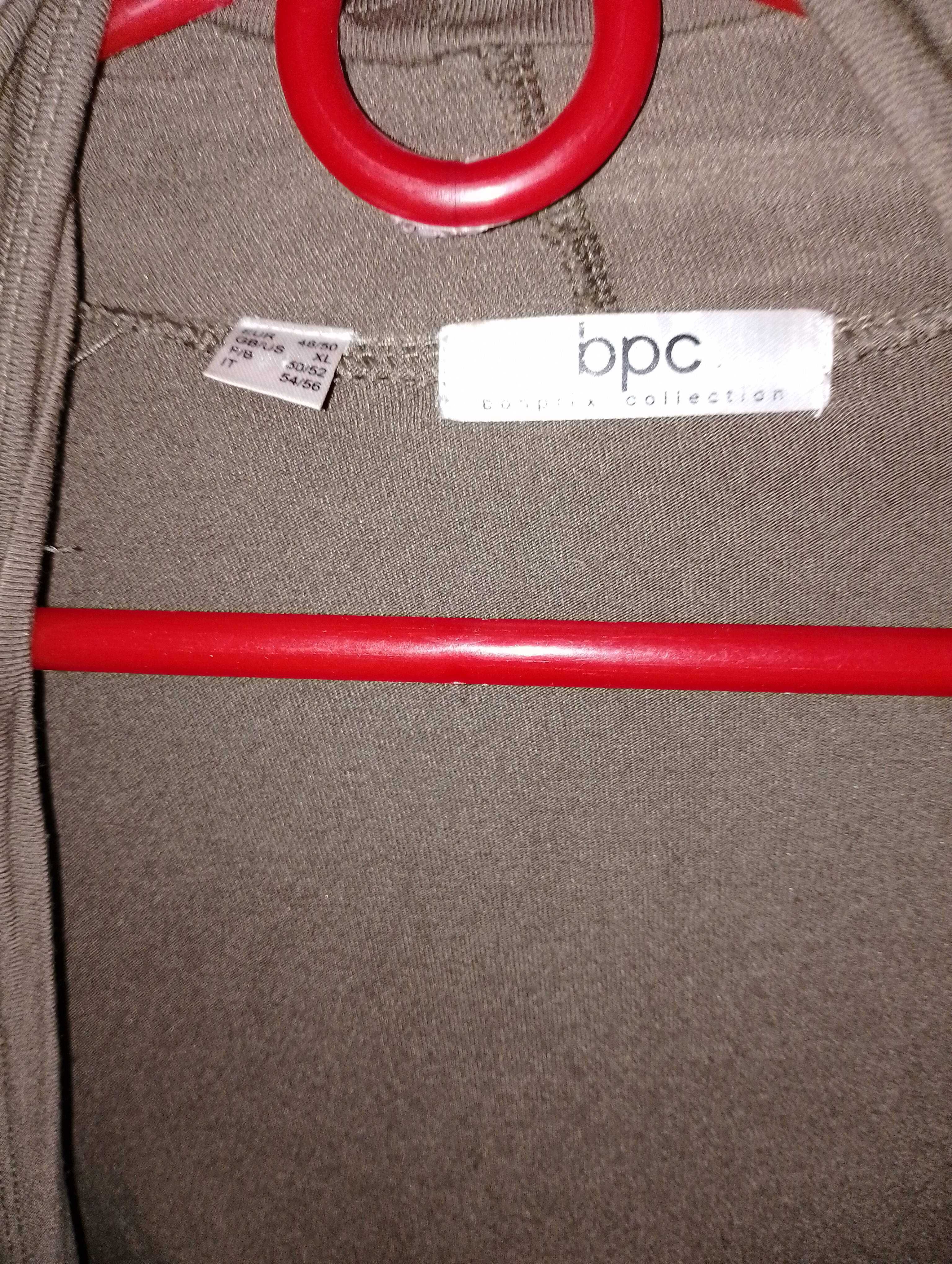 Oliwkowa narzutka bez rękawów plus size r. 48/50
