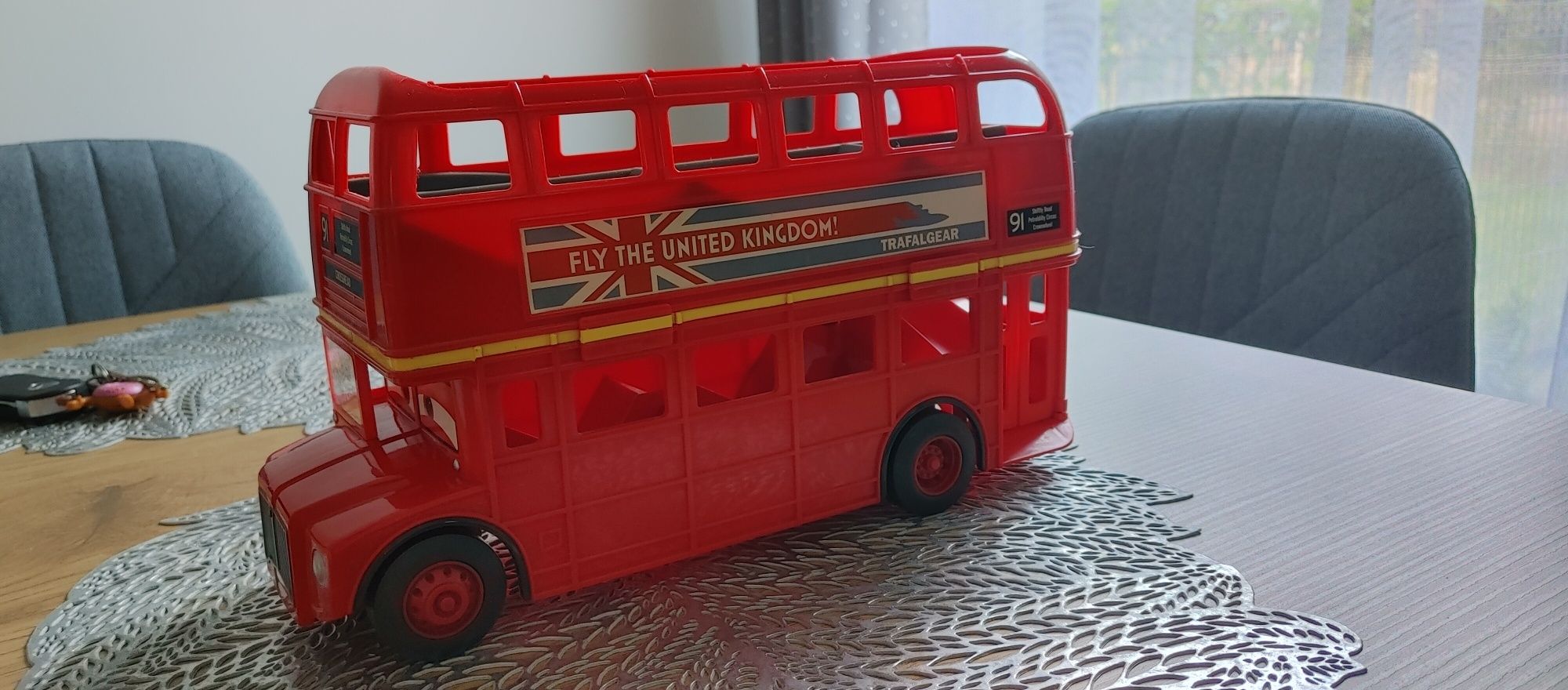 Mattel Auta 2 Piętrowy Autobus do Przechowywania V3616