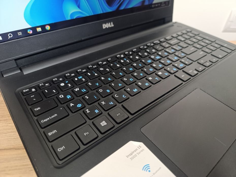 15'6 ноутбук Dell Inspiron/i5-7200U/8GB DDR4/256GB SSD/Батарея 3години