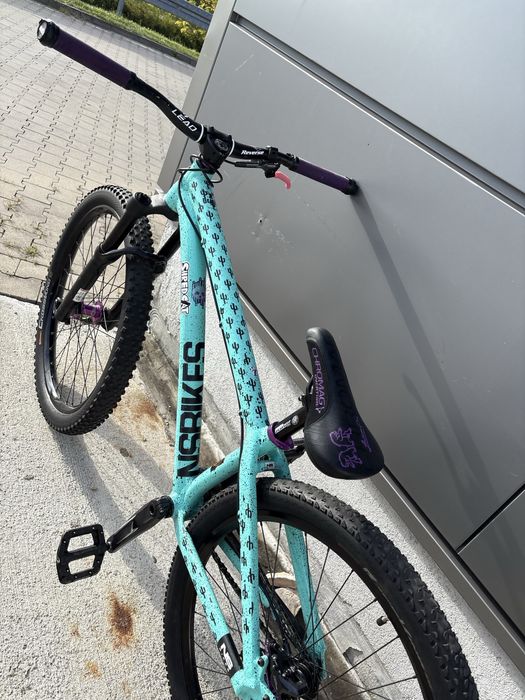 Dirt Ns decade 2025r toothpaste