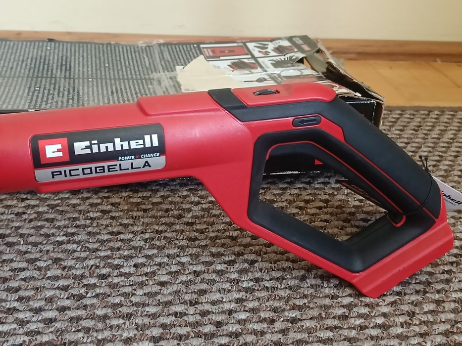 Akumulatorowe urządzenie do czyszczenia tarasów EINHELL Pikobella Solo