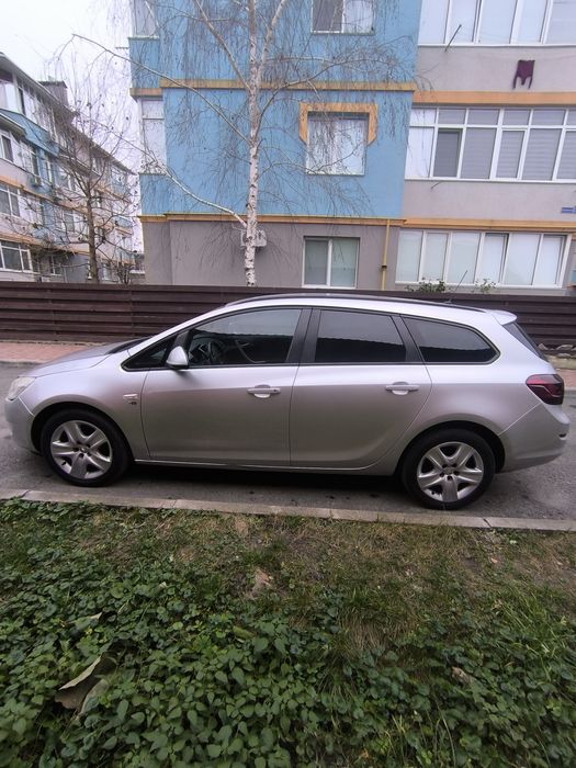 Оpel astra j sports tourer 1.7 cdti