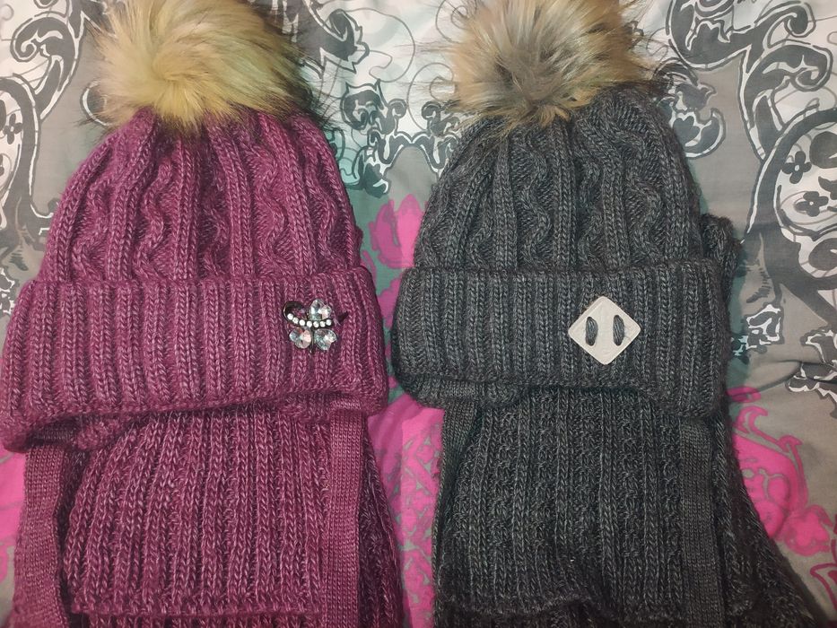 Зимові шапки з шарфом