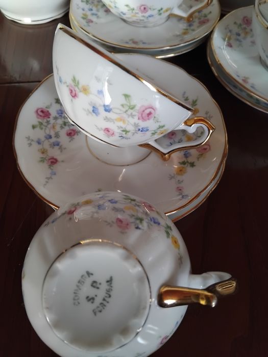 Serviço  de café, porcelana de Coimbra