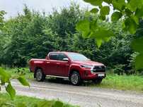 TOYOTA HILUX • 2023 • 2.8 D-4D 204 KM • 4x4 • Serwisowany • Z POLSKI