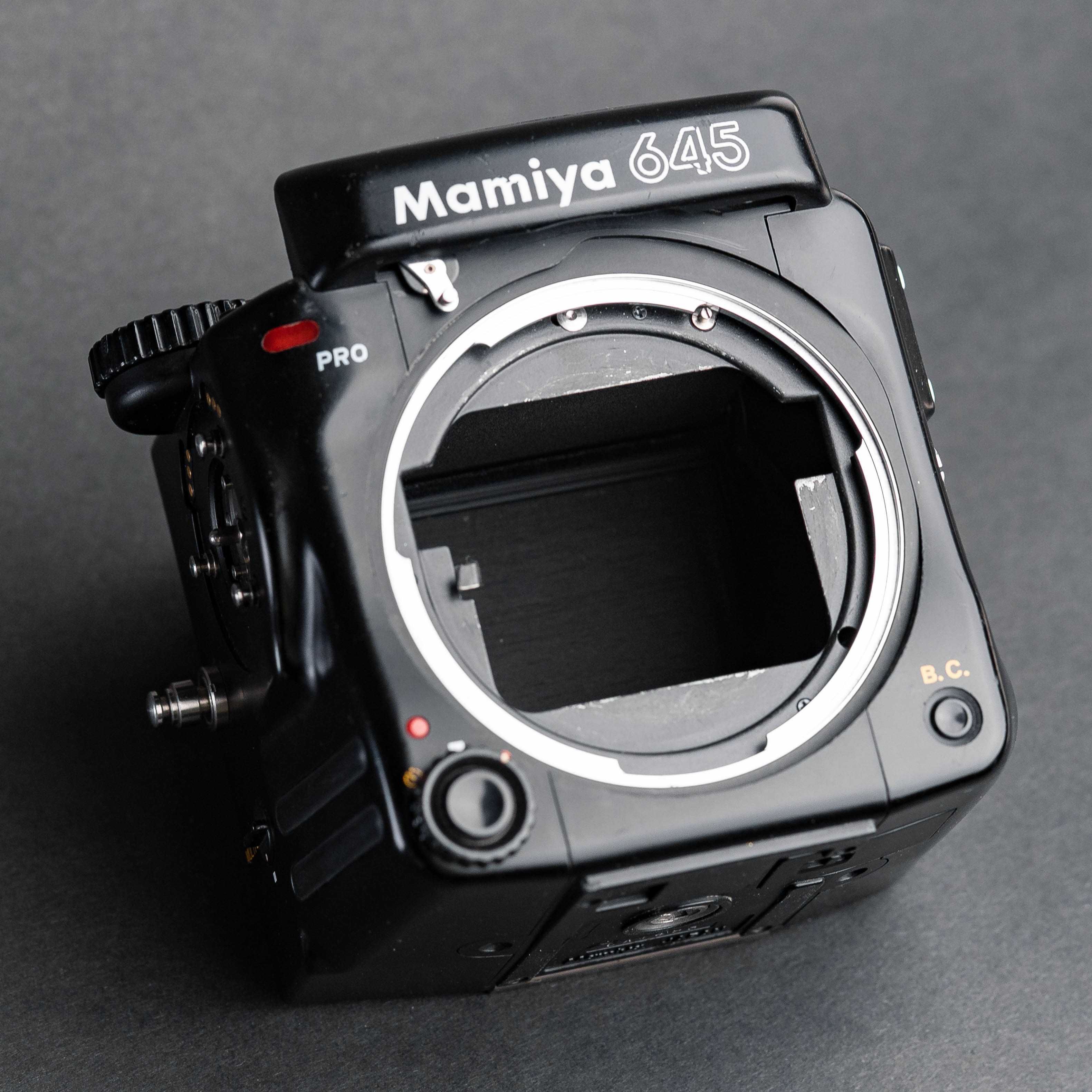 Mamiya 645 Pro body