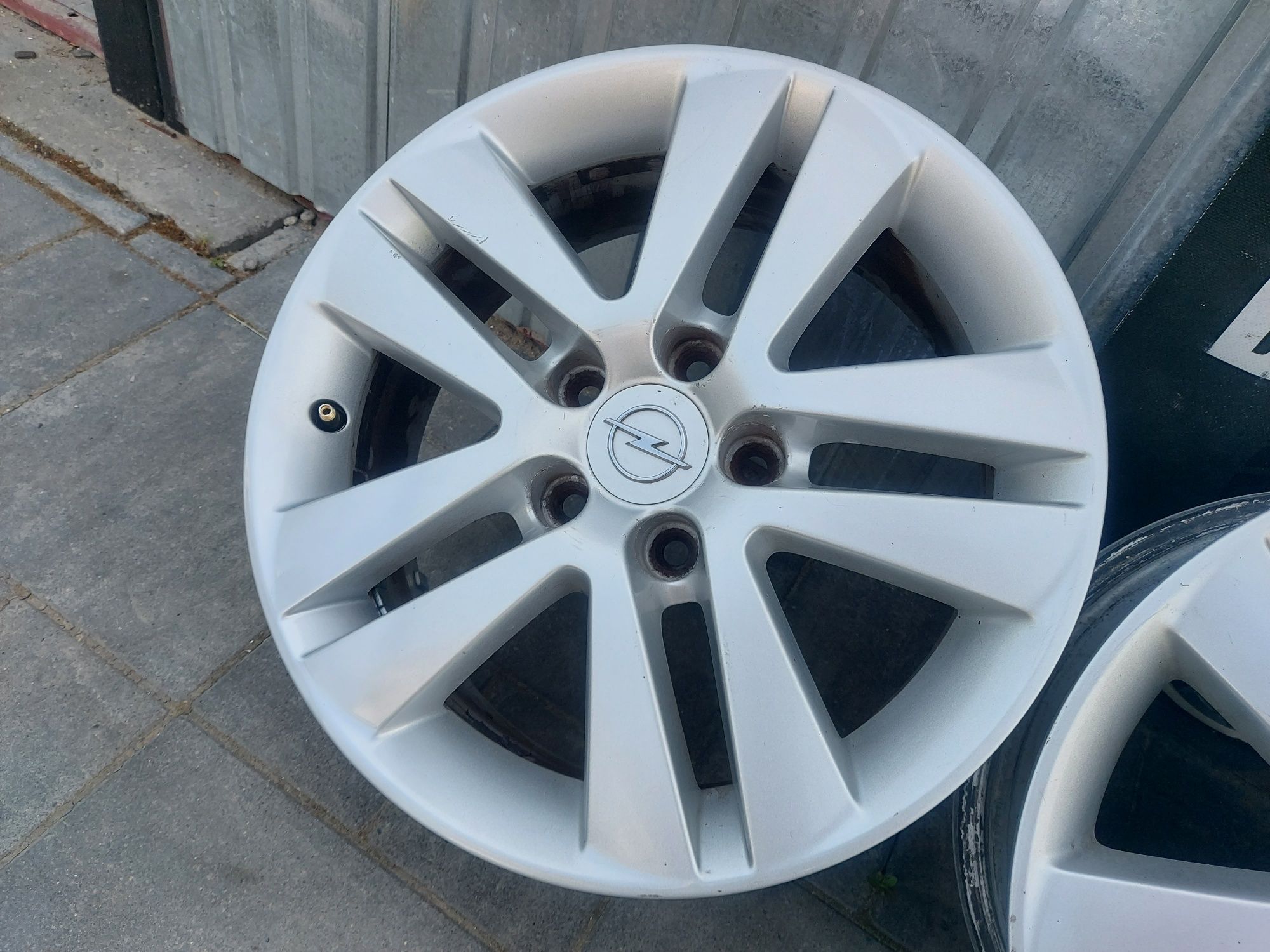 Alufelgi 16 cali 5x110 Opel Zafira Astra Vectra