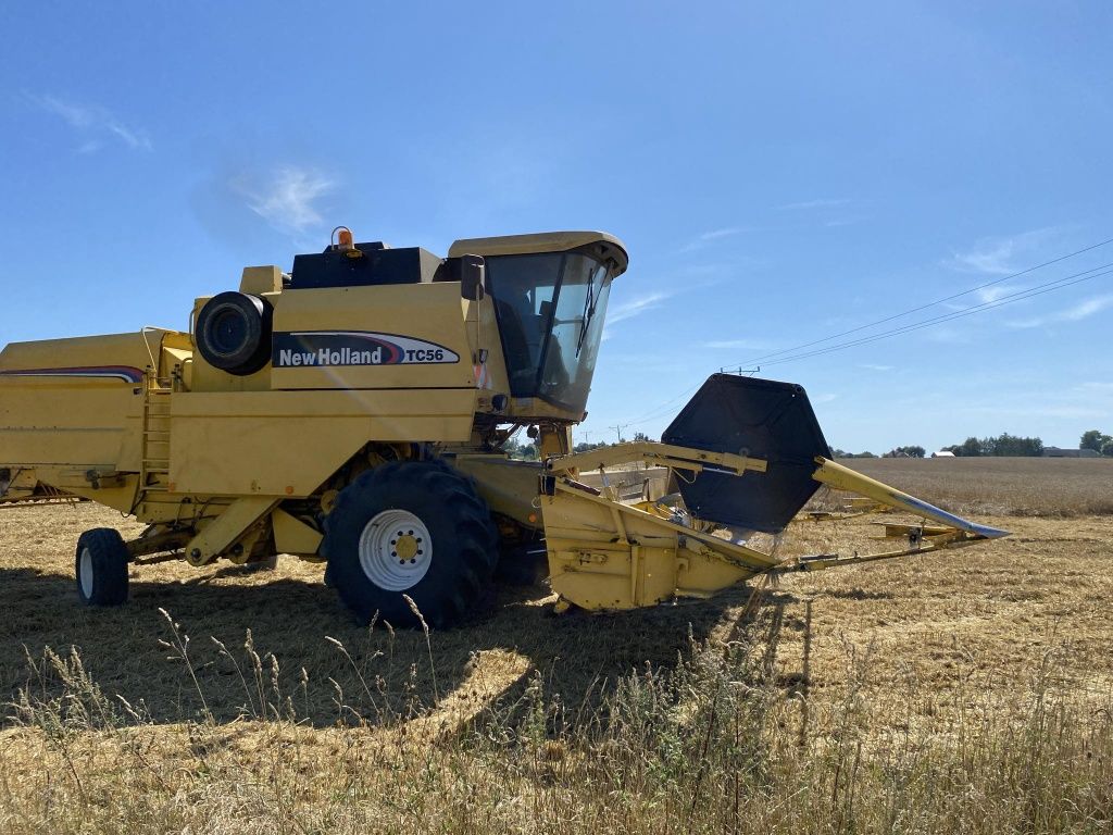 New Holland TC 56 Rotary Separator